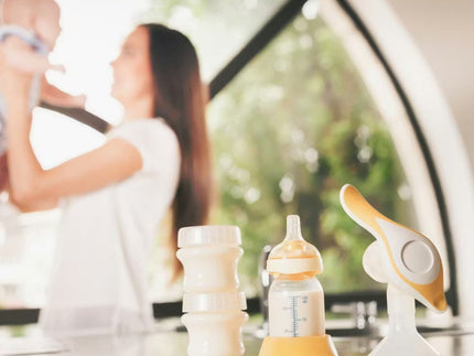 الرضاعة المختلطة في رمضان: دليلك للتوازن بين الرضاعة الطبيعية والصناعي